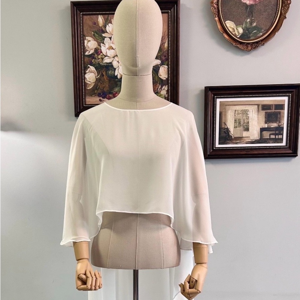 Women's White Layered Chiffon cape